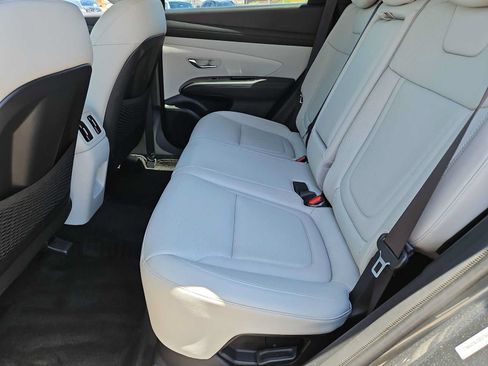 Used 2025 Hyundai Tucson Limited AWD/4WD image 19