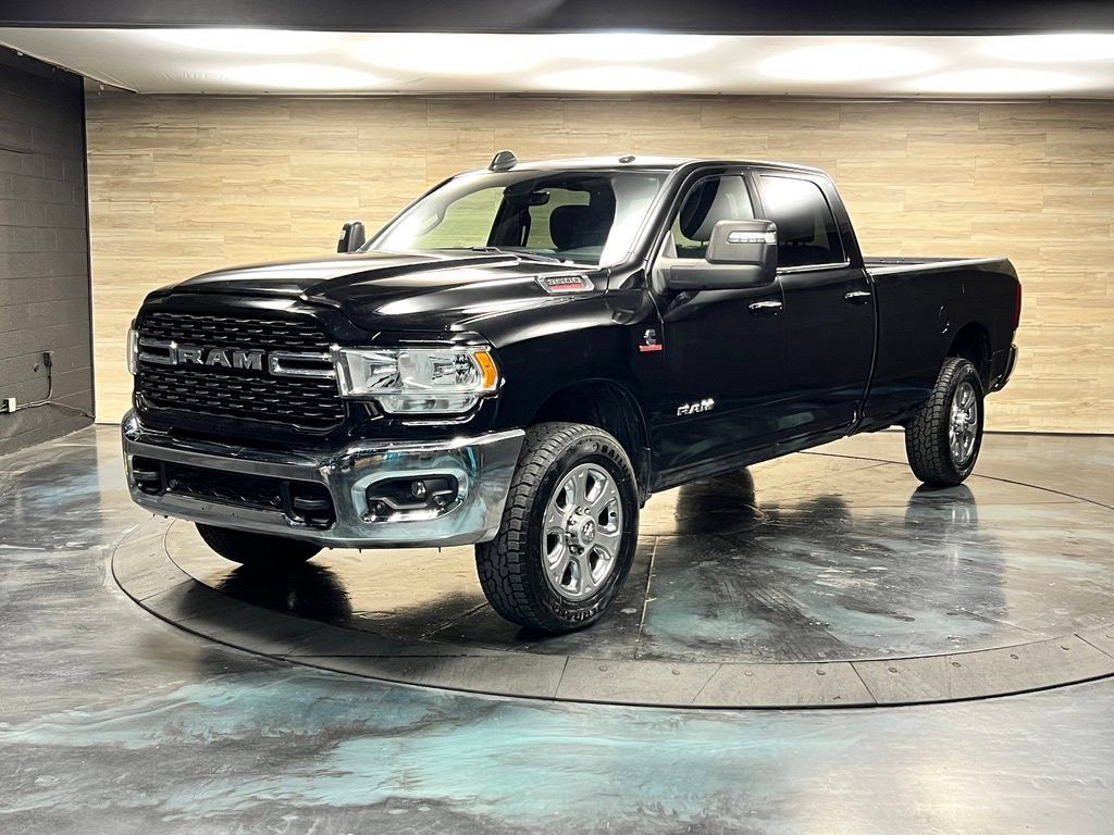 Used 2024 RAM 3500 Big Horn w/ Sport Appearance Package AWD/4WD image 5