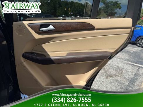 Used 2017 Mercedes-Benz GLS 450 4MATIC image 34
