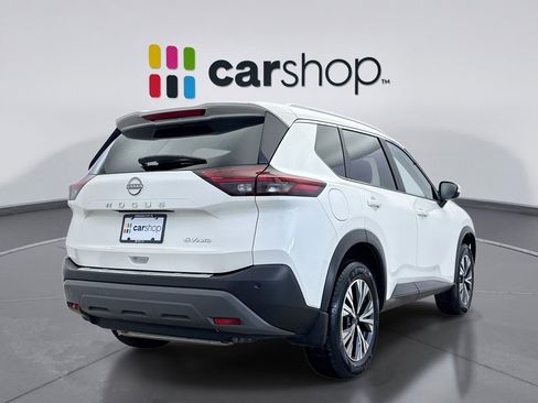 Used 2023 Nissan Rogue SV w/ SV Premium B Package image 5