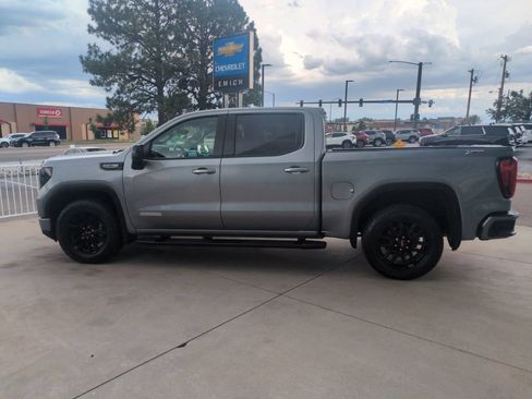 Used 2023 GMC Sierra 1500 Elevation w/ Elevation Premium Package AWD/4WD image 3