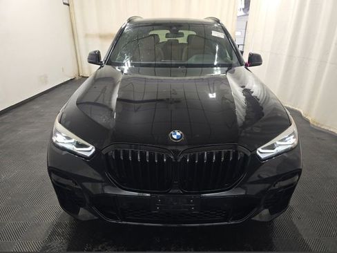 Used 2022 BMW X5 xDrive40i AWD/4WD image 2