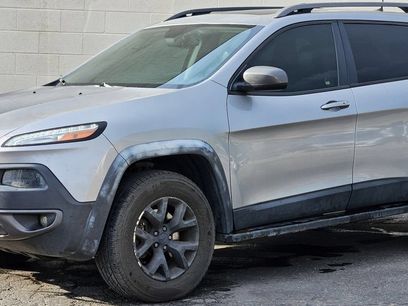 Used 2017 Jeep Cherokee Trailhawk w/ Comfort/Convenience Group