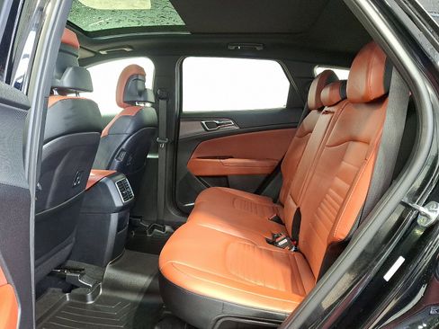 Used 2023 Kia Sportage SX image 10