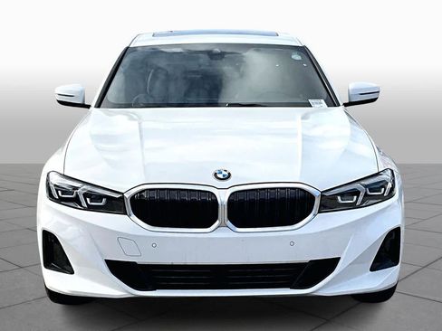 Used 2025 BMW 330i Sedan w/ Convenience Package image 3