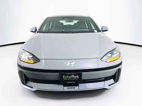 Used 2024 Hyundai Ioniq 6 SEL RWD image 2