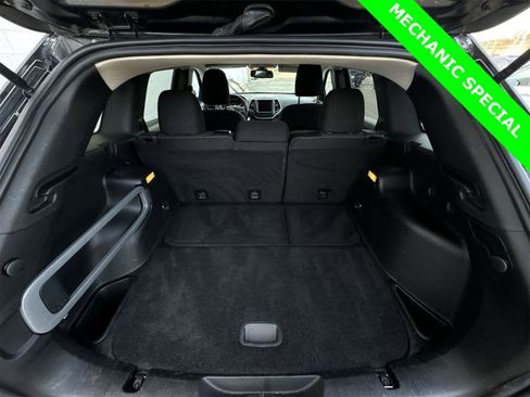 Used 2015 Jeep Cherokee Latitude image 33