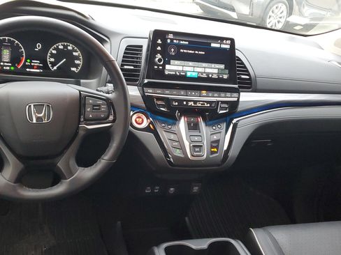 Certified 2025 Honda Odyssey Elite image 18