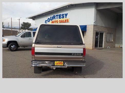 Used 1992 Ford F250 XLT image 7