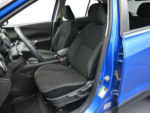 Used 2023 Nissan Kicks SV FWD image 12