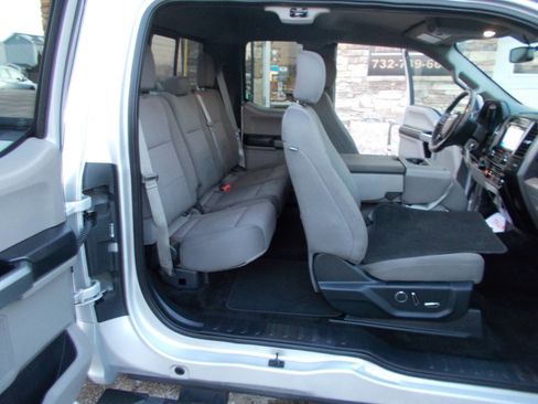 Used 2018 Ford F150 XLT w/ Equipment Group 302A Luxury image 17