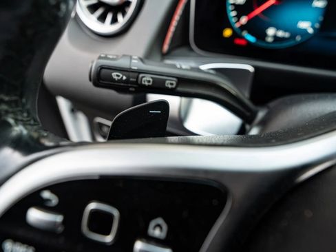 Used 2020 Mercedes-Benz GLB 250 4MATIC w/ Premium Package image 50