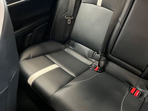 Used 2025 Toyota Camry SE image 39