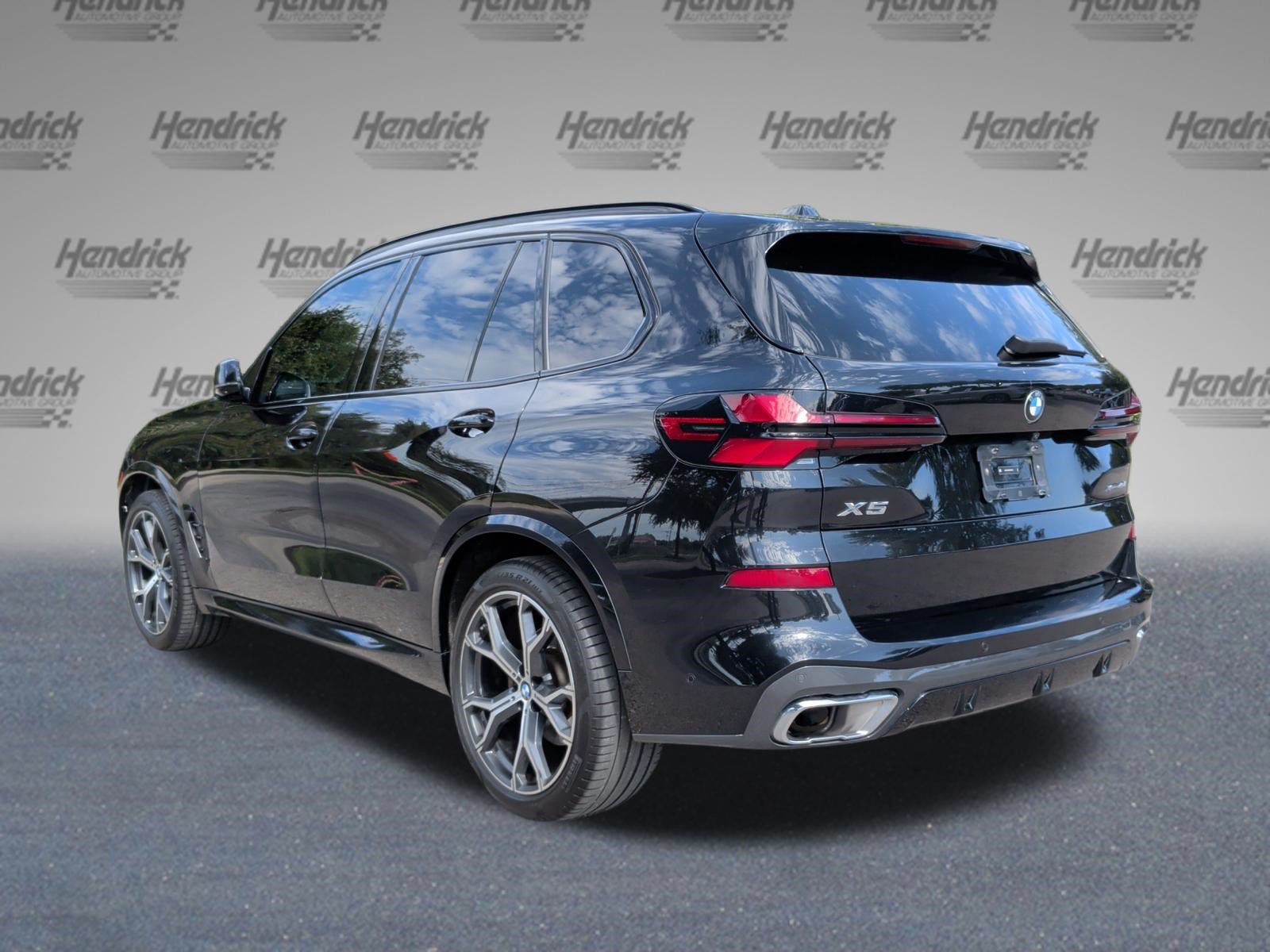 Used 2024 BMW X5 xDrive40i w/ M Sport Package AWD/4WD image 9