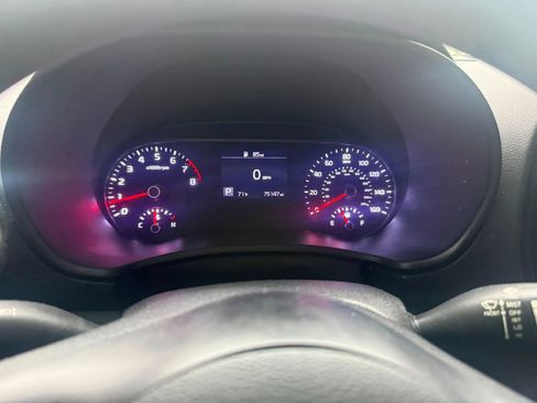 Used 2021 Kia Soul LX FWD image 16
