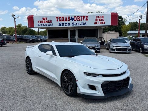 Used 2021 Chevrolet Camaro SS RWD image 1