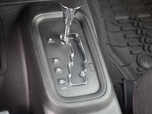 Used 2017 Jeep Wrangler Unlimited Sport w/ Quick Order Package 24S AWD/4WD image 28