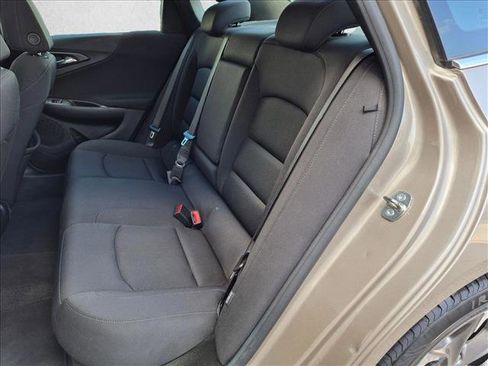 Used 2023 Chevrolet Malibu LT FWD image 18