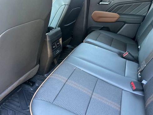 New 2026 GMC Canyon AT4 AWD/4WD image 13