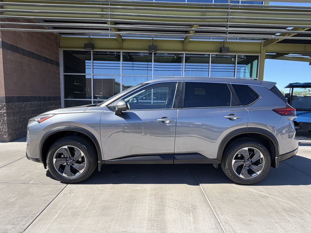 Used 2025 Nissan Rogue SV FWD image 7
