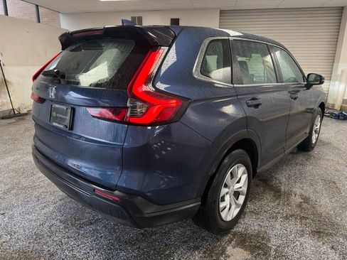 Used 2024 Honda CR-V LX image 6