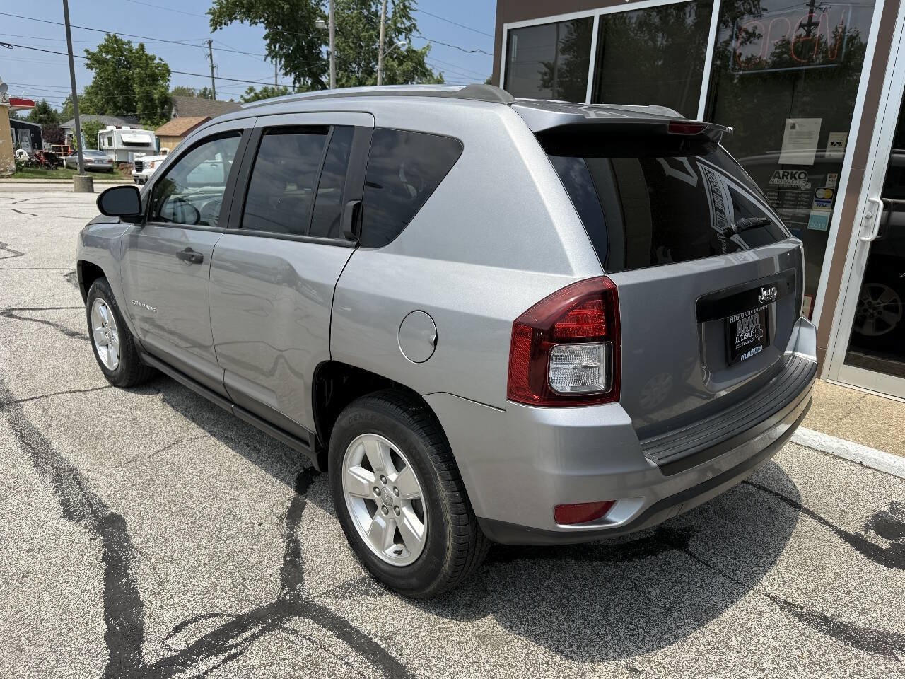 Used 2014 Jeep Compass Sport FWD image 7