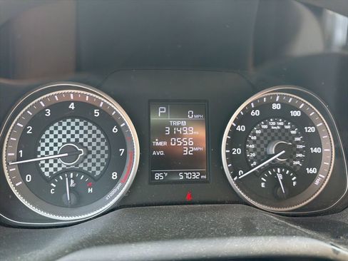 Used 2019 Hyundai Elantra SE image 12