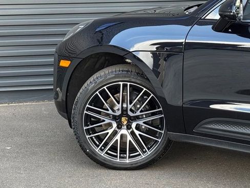 New 2026 Porsche Macan image 12