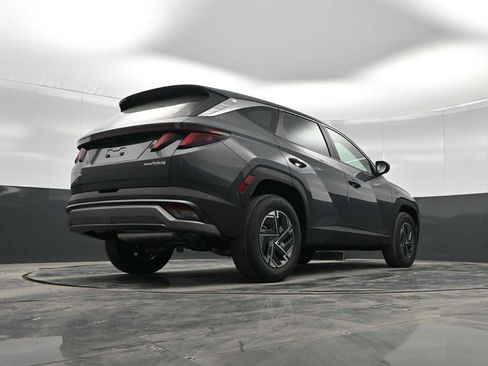 New 2026 Hyundai Tucson Blue SE image 35