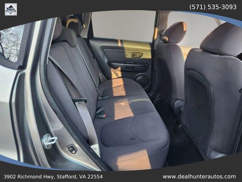 Used 2013 Kia Soul FWD image 17