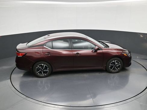 Used 2025 Nissan Sentra SV FWD image 31