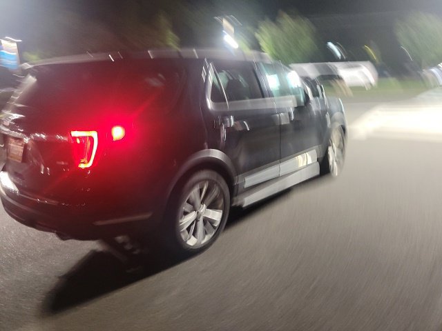 Used 2019 Ford Explorer Limited w/ Ford Safe & Smart Package AWD/4WD image 7