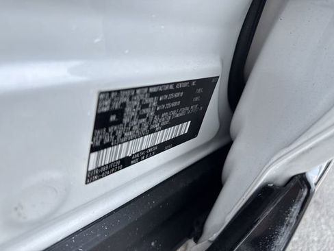 Certified 2023 Toyota RAV4 SE image 33