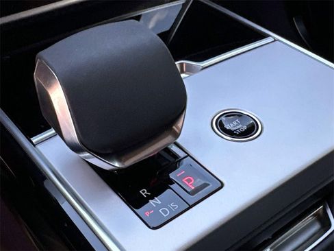 New 2026 Land Rover Range Rover SE image 22