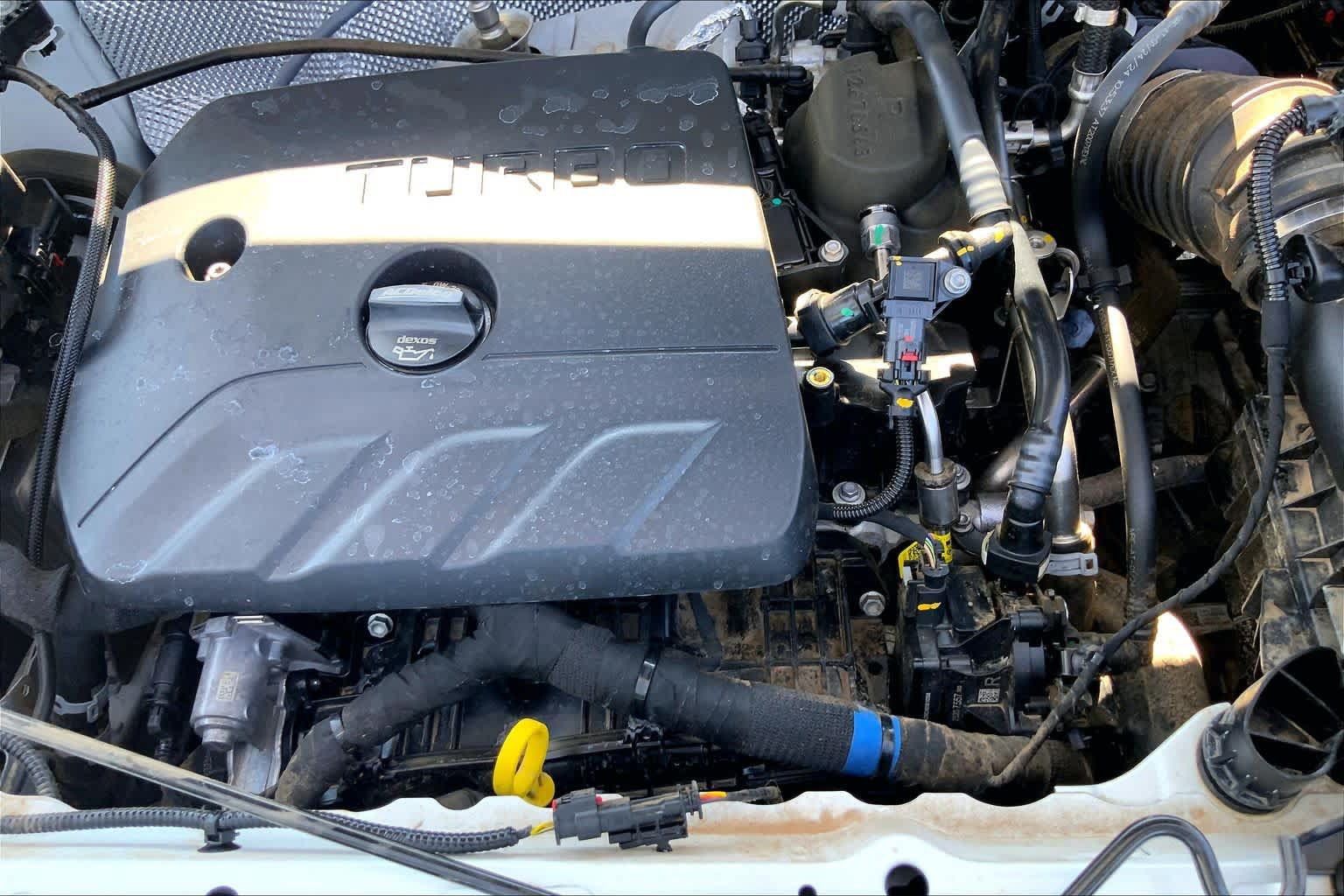Used 2025 Buick Encore GX Sport Touring w/ Advanced Technology Package FWD image 31