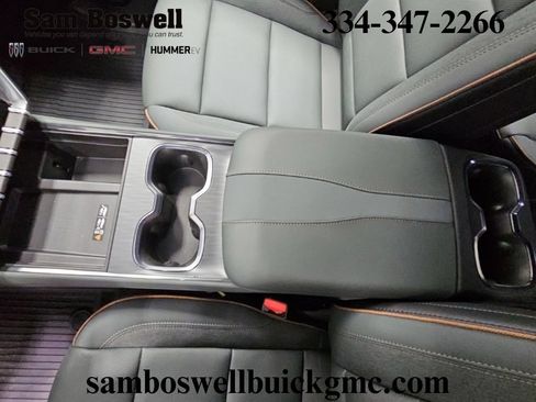 New 2026 GMC Acadia AT4 w/ Luxury Package AWD/4WD image 18
