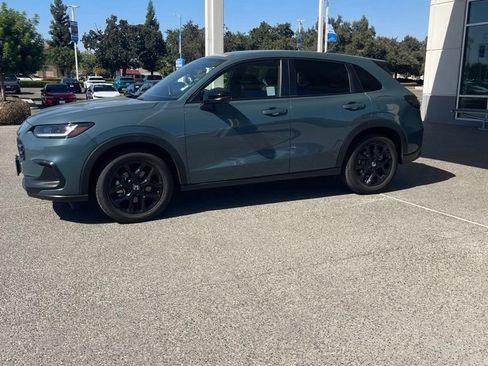 Used 2024 Honda HR-V Sport image 1