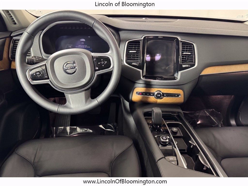Used 2024 Volvo XC90 B6 Plus AWD/4WD image 23