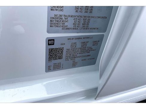 New 2026 GMC Sierra 1500 SLE image 8