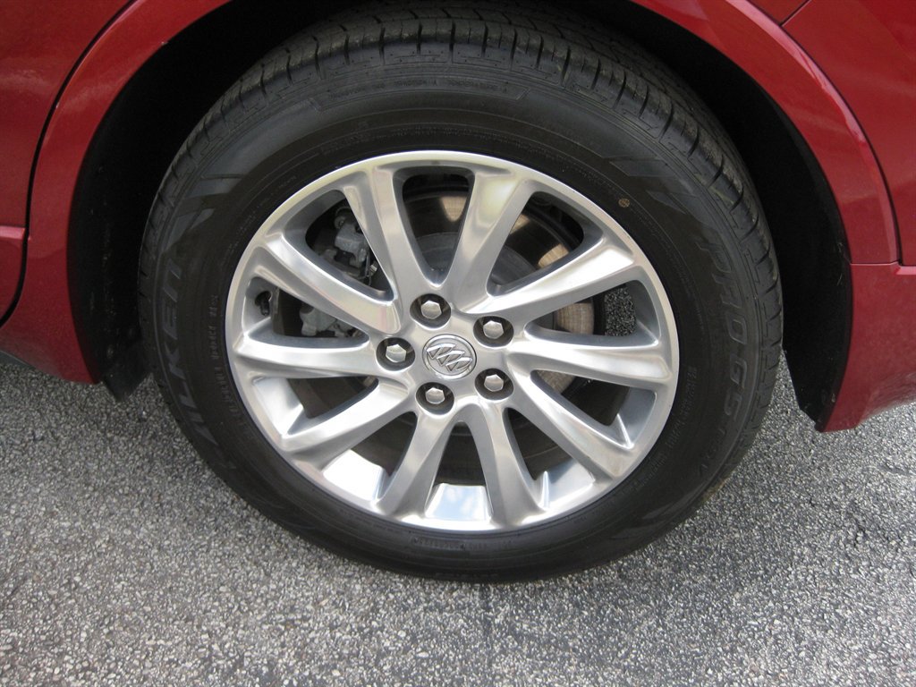 Used 2019 Buick Envision Essence FWD image 9