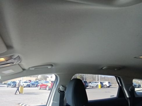 Used 2024 Kia Sportage LX image 14