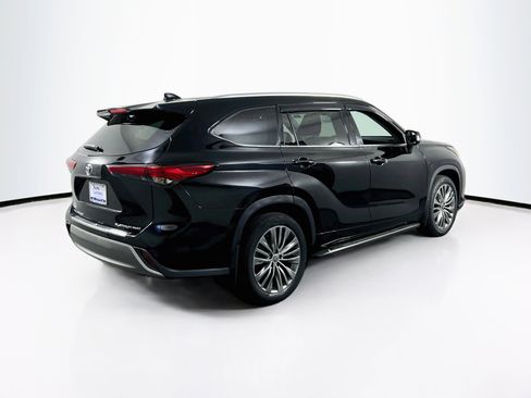 Used 2021 Toyota Highlander Platinum AWD/4WD image 5