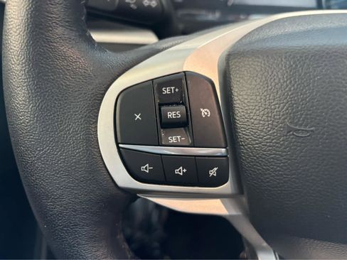 Used 2023 Ford Explorer XLT w/ Equipment Group 202A AWD/4WD image 15