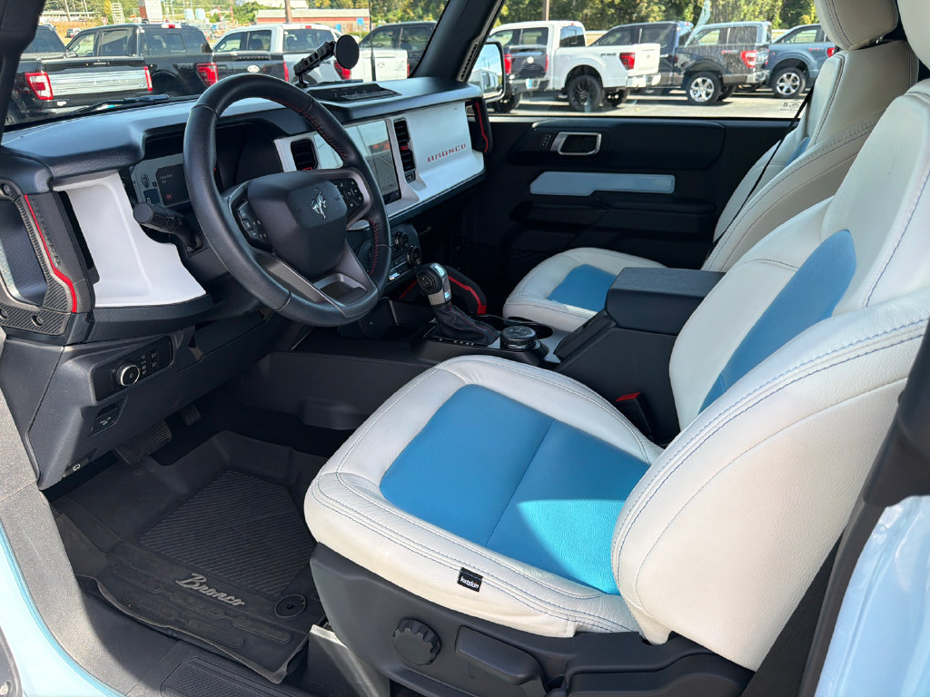 Used 2024 Ford Bronco Heritage Edition AWD/4WD image 9