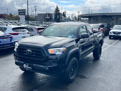 Used 2022 Toyota Tacoma SR w/ SX Package image 3