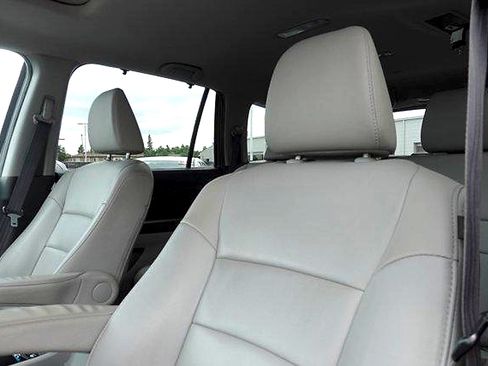 Used 2021 Honda Pilot Special Edition image 10