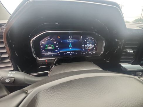 Used 2024 Chevrolet Silverado 1500 LT Trail Boss w/ Convenience Package II AWD/4WD image 20