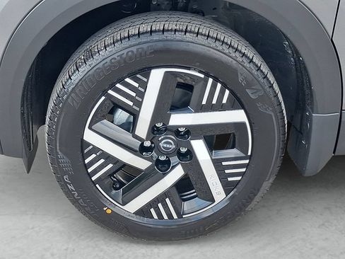New 2026 Nissan Kicks SV w/ Cold Weather Package FWD image 24