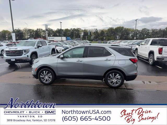 Used 2024 Chevrolet Equinox Premier AWD/4WD image 12