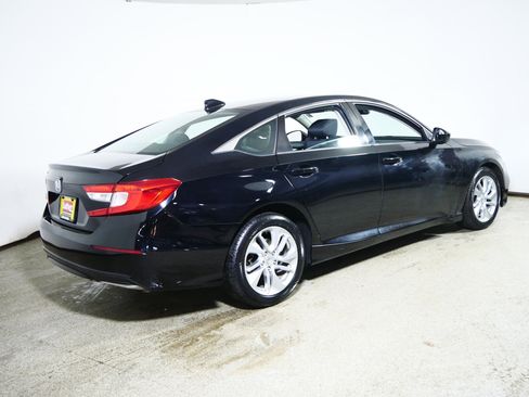 Used 2018 Honda Accord LX image 7